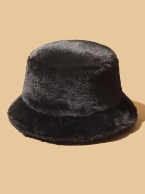 SOMBREROS Y PILUSOS